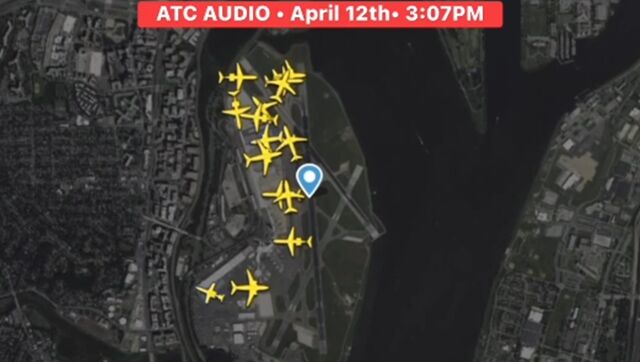 2名机师用无线电互相喵喵叫。IG@capt.salem_albarghti