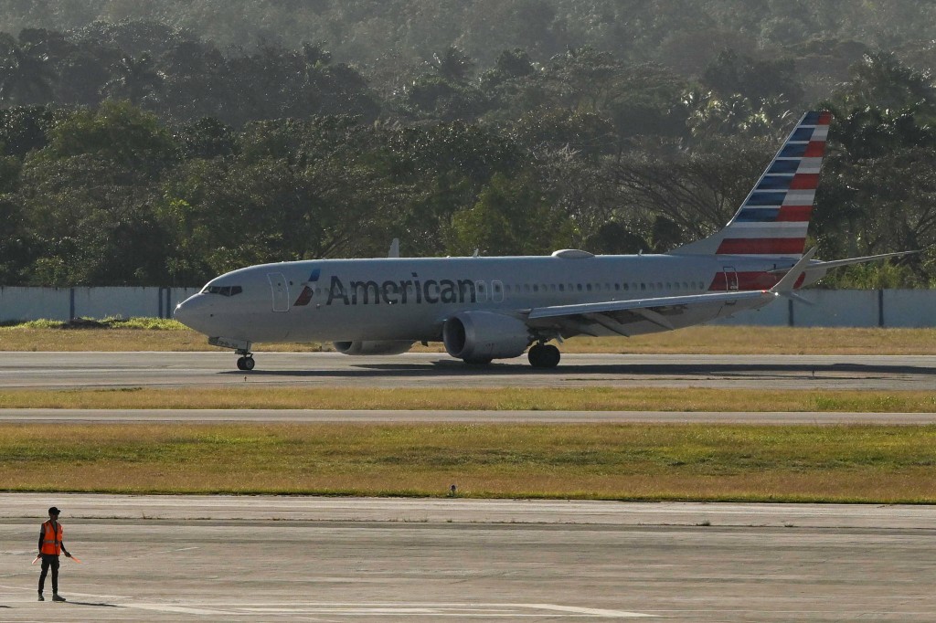 古巴警告航空公司燃油供應告急 燃油料短缺至3月中。路透社