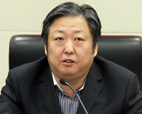 国家烟草专卖局原党组成员、副局长赵洪顺受贿。网图