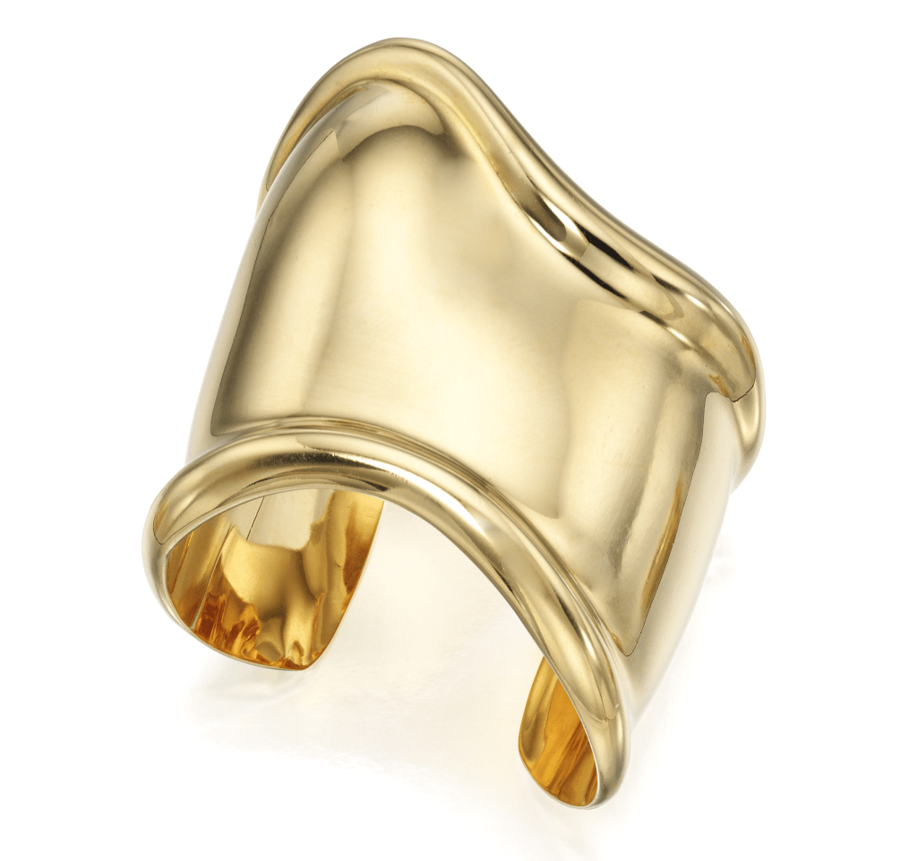 Elsa Peretti for Tiffany & Co. Bone Cuff黃金手鐲，1978年，估價8,000至12,000美元，成交價16,770美元。