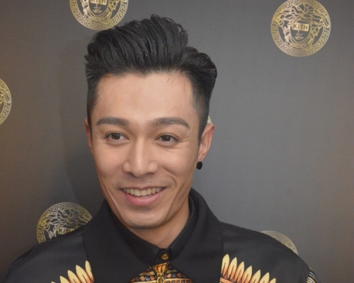 柏豪為了好友，沒有與太太過情人節。