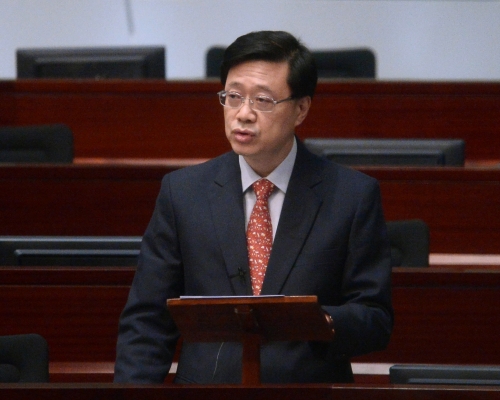 李家超表示,內地口岸區人員存有槍械可應付突發事故。資料圖片