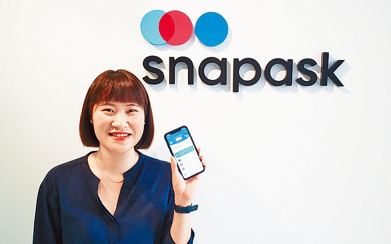 Snapask行銷總監張兆君表示，疫情帶動本地教育界網上教學改革，踏出重要的一步。