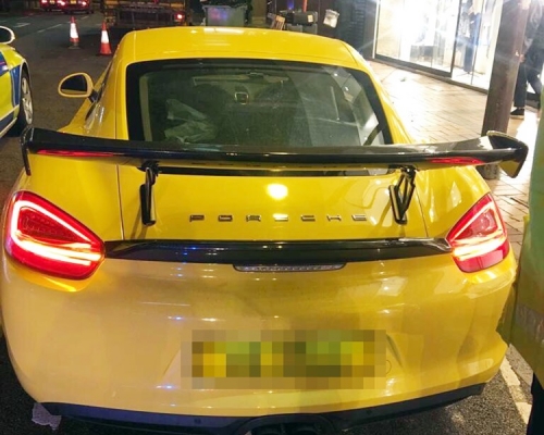 行動中發現的懷疑被非法改裝車輛。