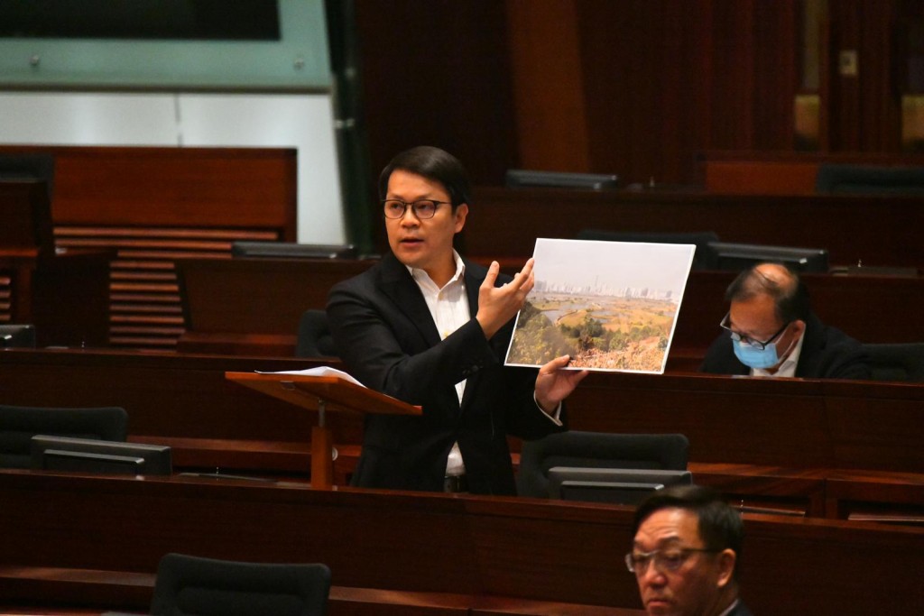 陳克勤批評政府沒有國家發展大局觀。