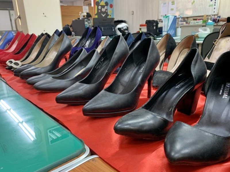 被偷去的高跟鞋。網圖