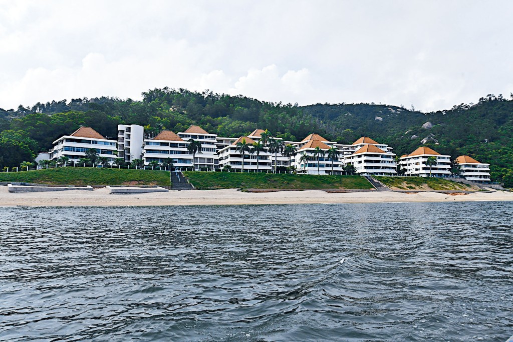 澄碧邨連花園2房單位開拍價280萬，呎價僅約3440元。