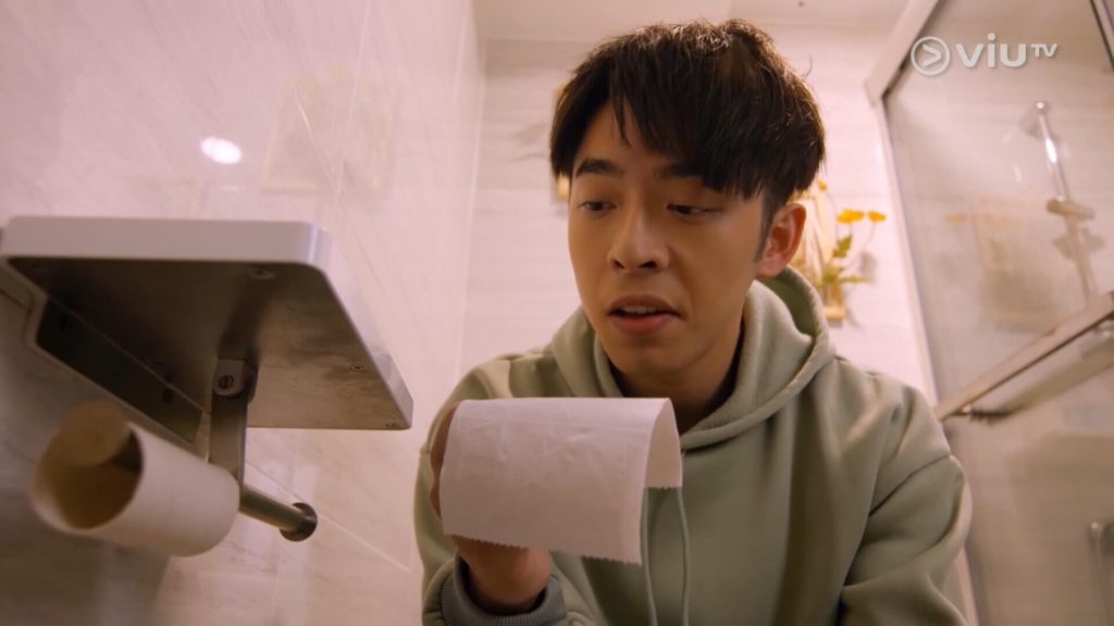 王男每天上班後 在廁所停留的時間 多達「3－6小時」。（圖片來源：《大叔的愛》劇照；示意圖）