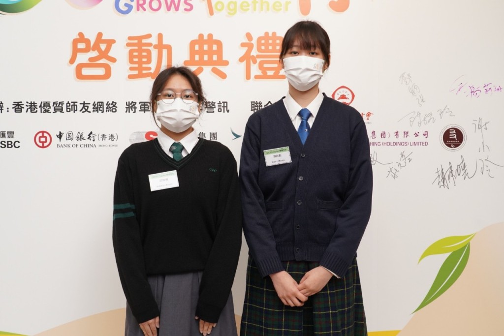 02 就讀於張沛松紀念中學的六年級學生邱詠禧（左一）期待今年八月可以前往北京與內地學生交流。(葉偉豪攝)