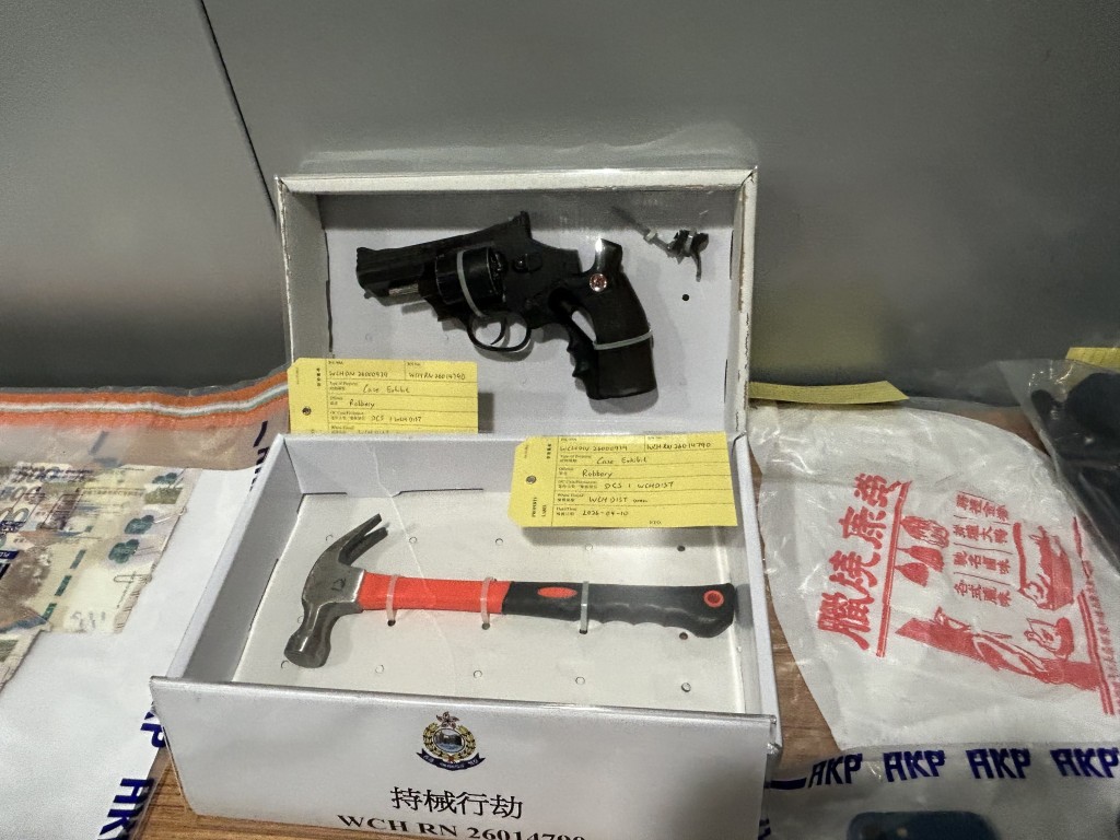 警方展示證物。曾志恒攝 警方展示證物。曾志恒攝