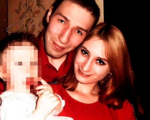 俄罗斯一对夫妇怀疑食物中毒死亡，其两名年幼子女伴尸长达3天。网图