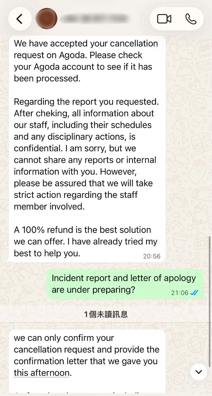從事主公開的WhatsApp聊天記錄,可見酒店方有道歉和提供全額退款,但明言不會告知她如何懲處涉事員工。(來源:Threads) 從事主公開的WhatsApp聊天記錄,可見酒店方有道歉和提供全額退款,但明言不會告知她如何懲處涉事員工。(來源:Threads)