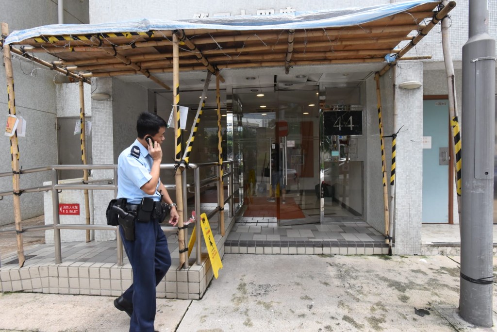 警員到場調查。 梁國峰攝