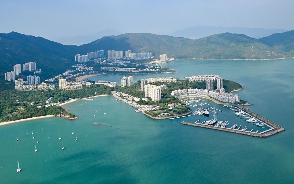 共有5個指定錨泊區提供約115個泊位。陳美寶網誌 共有5個指定錨泊區提供約115個泊位。陳美寶網誌
