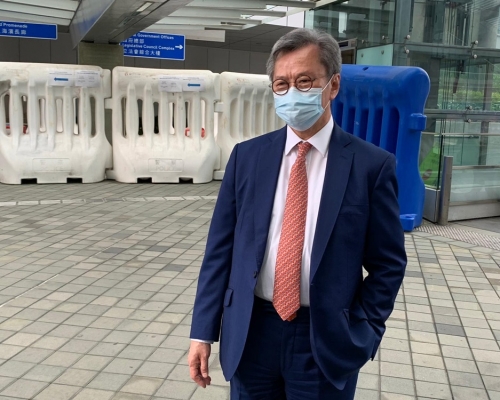 趙國雄報名參加選委會界別分組選舉。