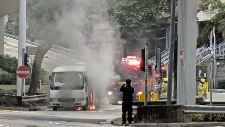 fb馬路的事 (即時交通資訊台)圖片