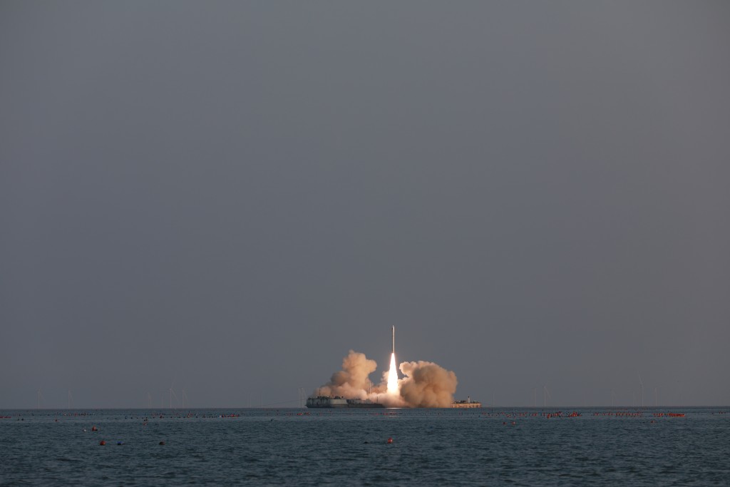 谷神星一号海射型运载火箭成功发射。新华社
