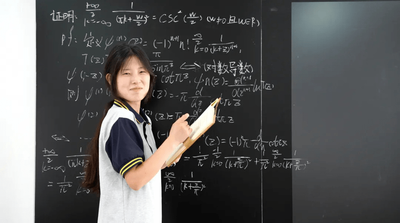 姜萍在2024阿里巴巴全球数学竞赛预赛中获得第12名，顺利晋级决赛。