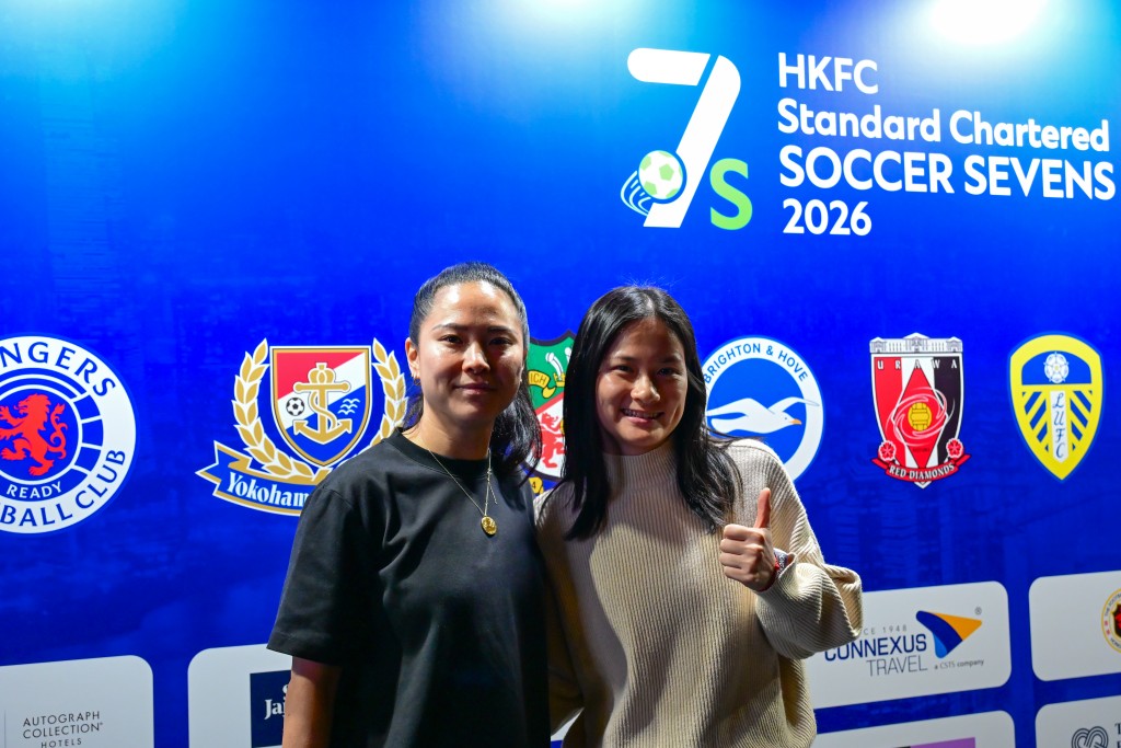 仁足社中堅兼港隊女足隊長馬澤純（右）。攝影：魏國謙