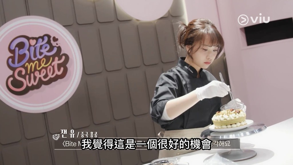 Jan畢業後創立三個品牌月銷800件。