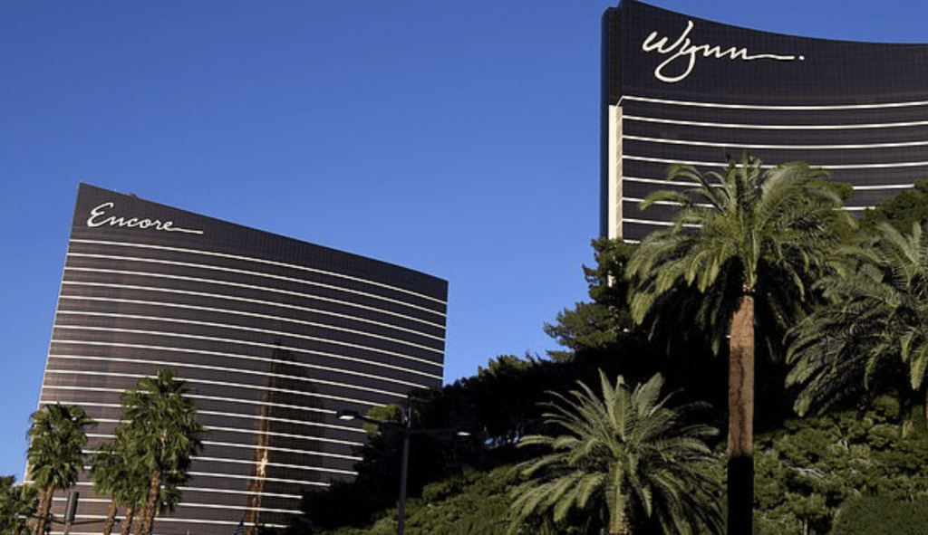 事发于7月9日下午6点左右，地点在美国拉斯维加斯赌场酒店（Wynn hotel）范围内。