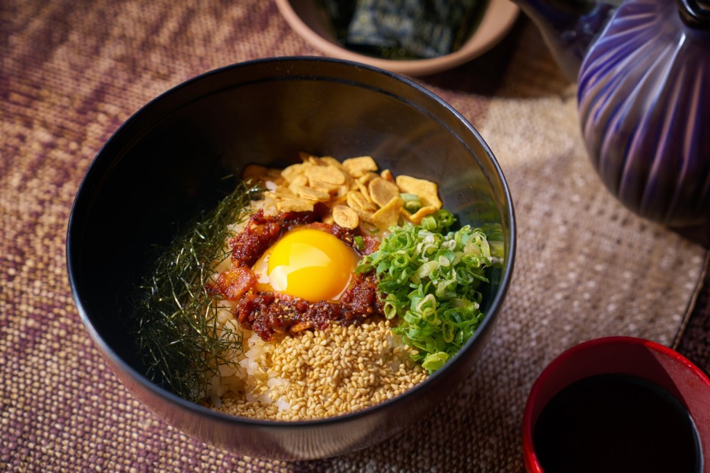 蒜味辣油生蛋拌飯 $88