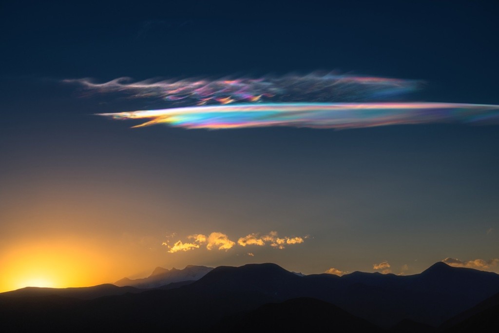 專家要看到「七色彩雲」景觀，需要特定氣象條件。@Paulownia董書暢