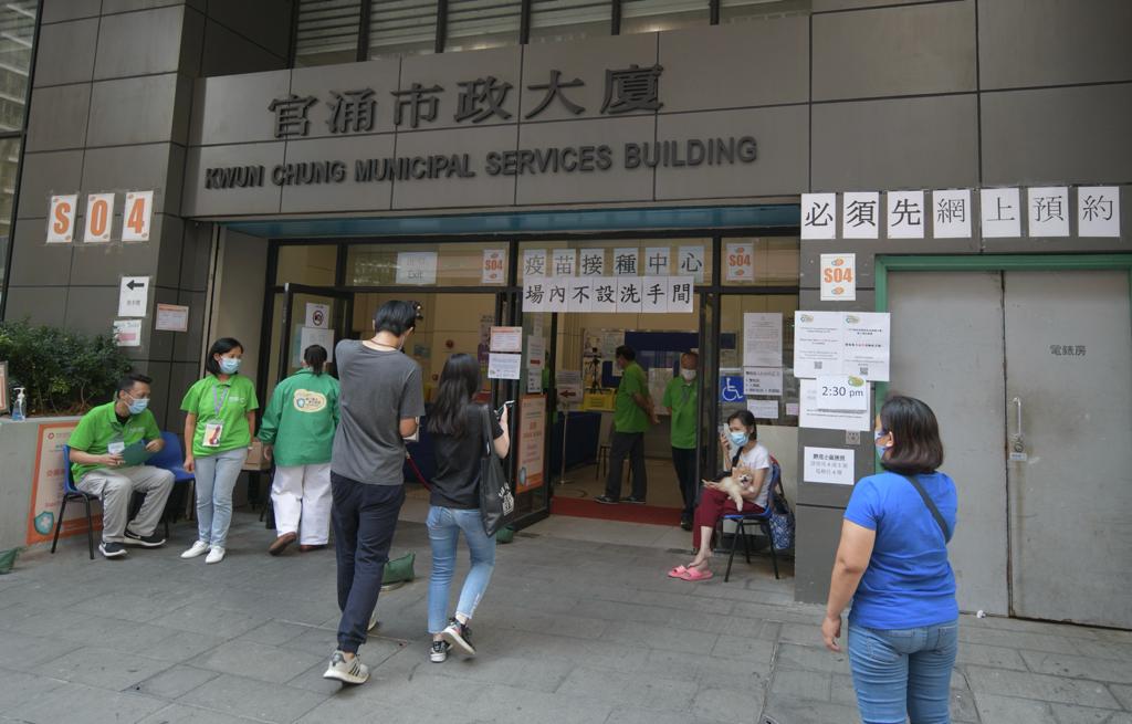 陳肇始呼籲高危市民盡快接種疫苗。