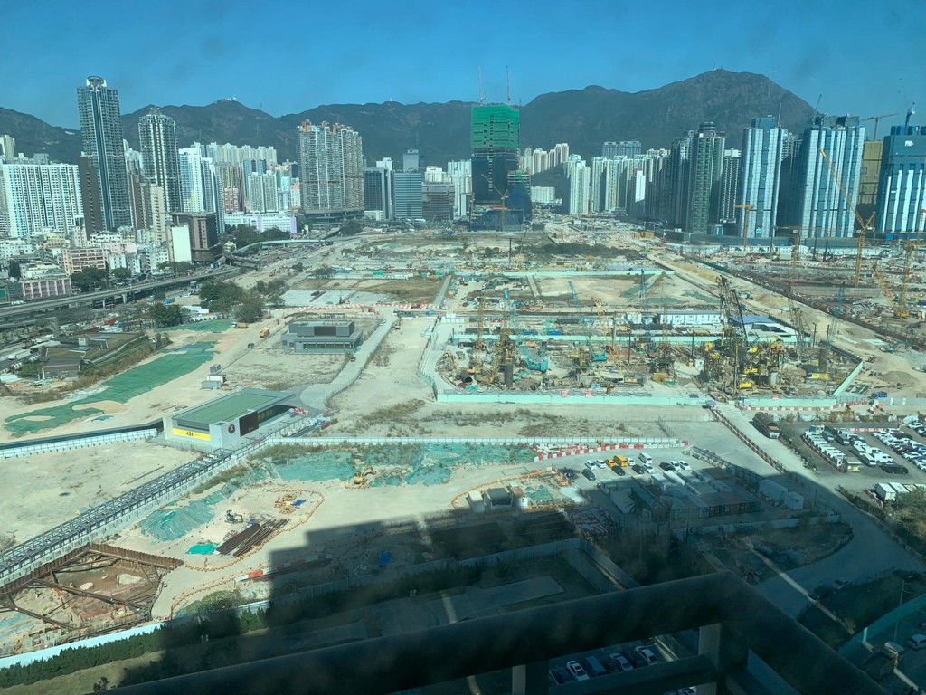 單位外望為啟德發展區及九龍城,景觀開揚。