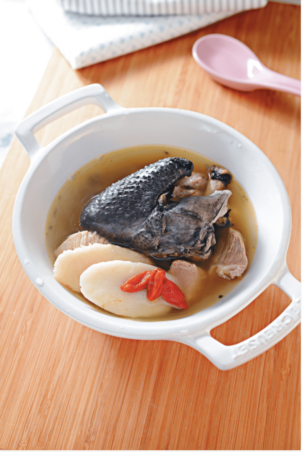 淮山杞子烏雞湯