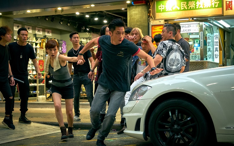 心悠和卓羲在患難中化解誤會和敵意,更一起逃命。