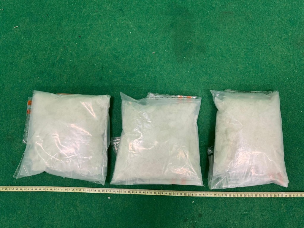 檢獲的懷疑冰毒。政府新聞處圖片