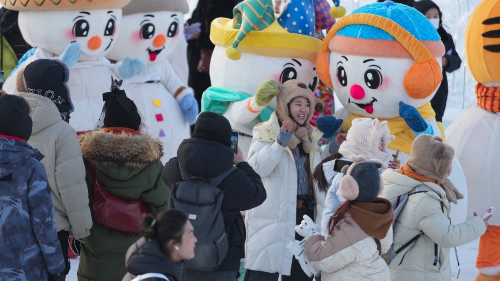 12月17日，第二十七届哈尔滨冰雪大世界开园。新华社