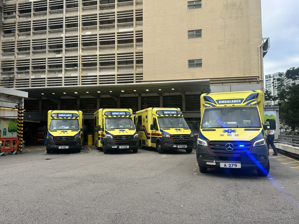 男子獲送院救治。