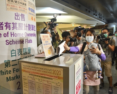 房委會累計收到約4萬2000份居屋或白居二的書面申請。資料圖片