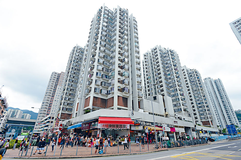 金禧花園中層戶以每呎31元租出。