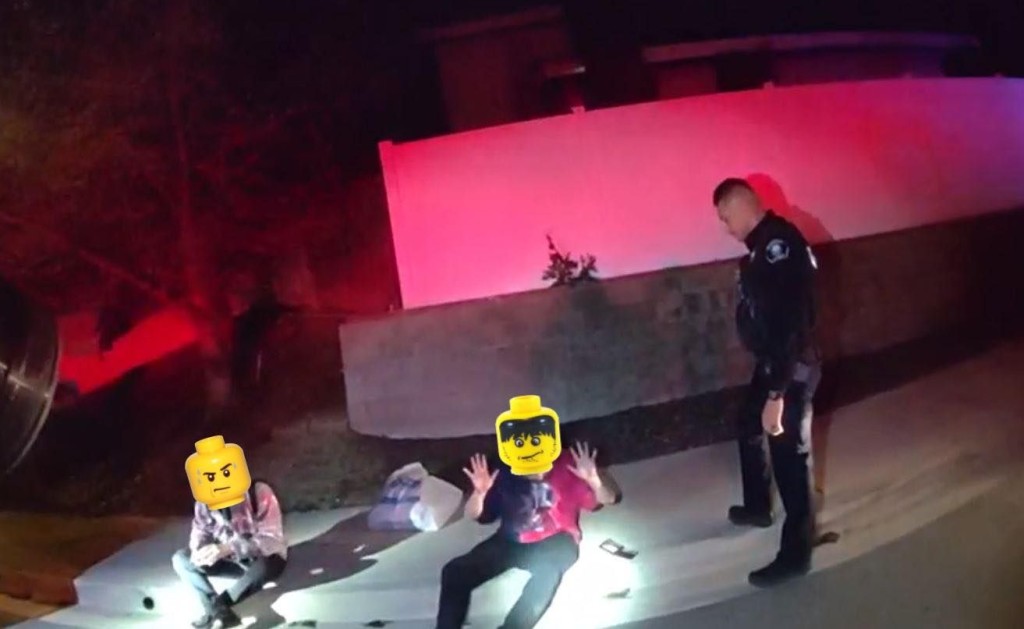美国加州穆列塔警察局已经不是首次用lego公仔头为疑犯遮脸。  加州警方FB