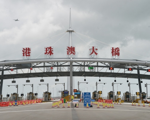 港珠澳大橋香港接線部分路段，承建商在施工時，未有按時提交1萬多份檢查及測量申請表格（RISC FORM）。 資料圖片