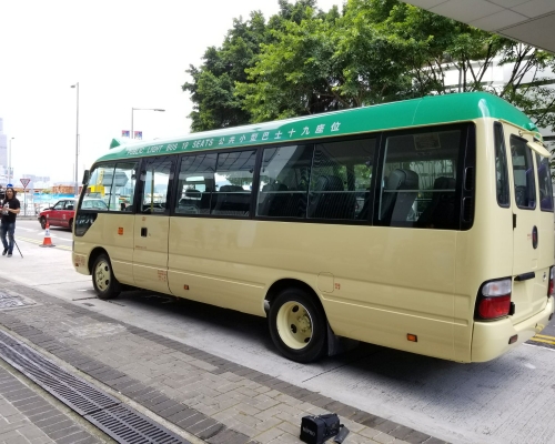 陳帆表示檢驗19座位小巴的工作進度良好。