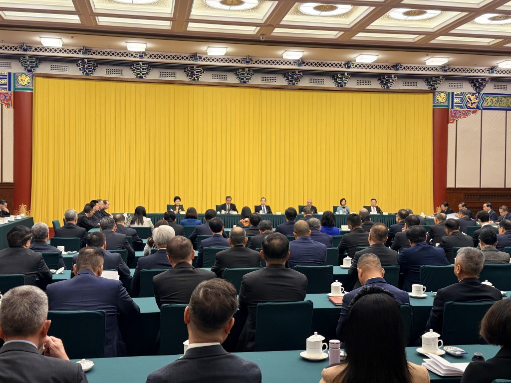 港澳政協今早（6日）在政協禮堂召開聯組會議。