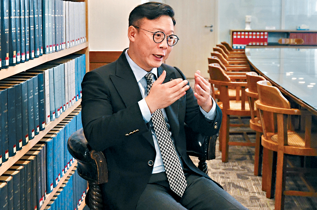 張國鈞在訪問表示，法律界和體育界對體育仲裁反應非常正面。