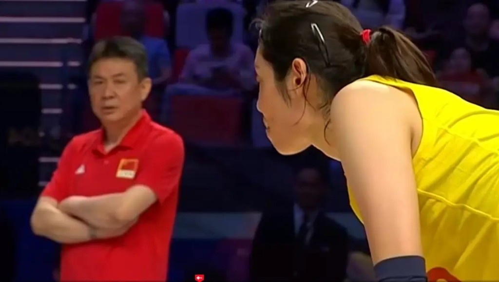 教练蔡斌和朱婷的关系，是导致女排输球的原因？
