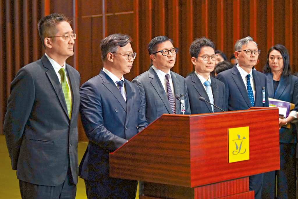 立法會舉行前廳交流會,談及23條立法等議題,鄧炳強指已預計有人將加強抹黑。