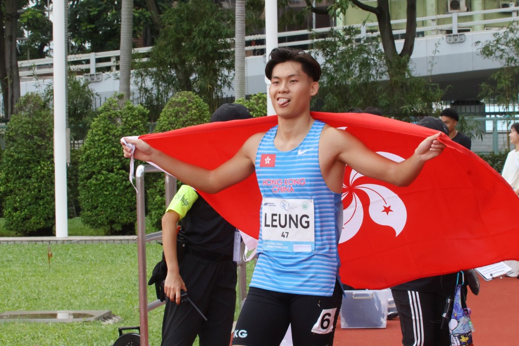 梁靖恆對於刷新200米跑香港紀錄感驚訝。徐嘉華攝