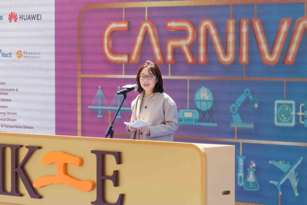 发展局局长宁汉豪女士,JP