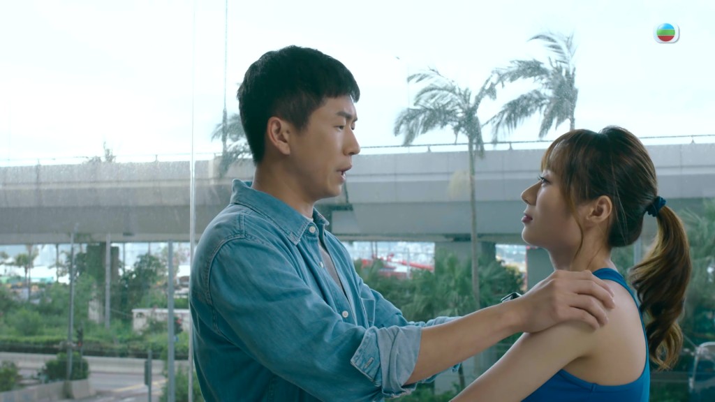 待學員散去後,高俊(馬貫東飾)即問罪:「全部都係男仔嚟嘅?」 待學員散去後,高俊(馬貫東飾)即問罪:「全部都係男仔嚟嘅?」