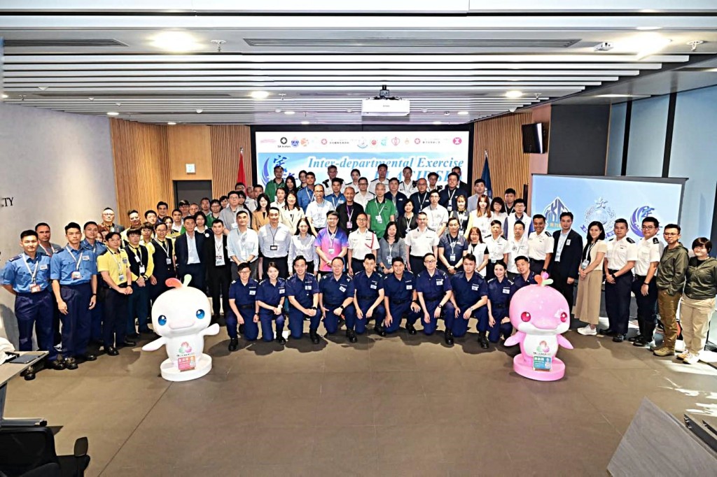 「定海」的跨部門桌上演練。fb：香港警察