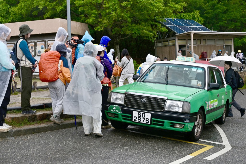 而的士亦不能進入，直至道路重開為止。