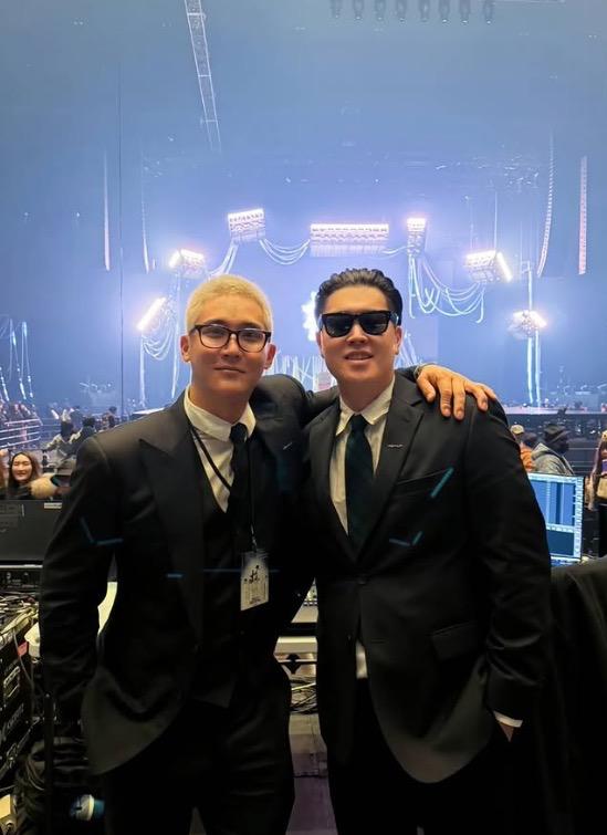 SIMON（左）和美籍韓裔歌手Chancellor周一凌晨齊被捕。