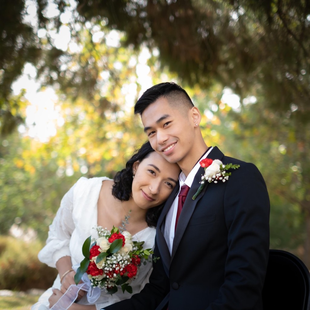 二仔年前在美國結婚。